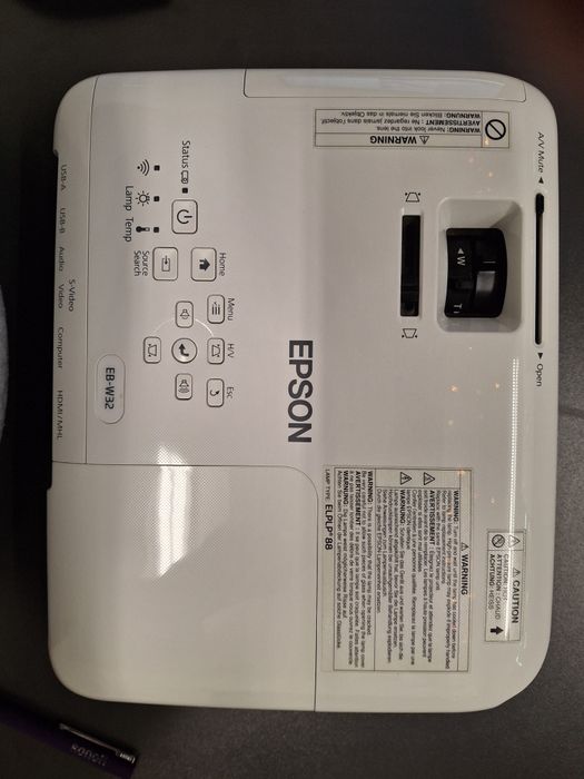 Videoproiector Epson  EB-W32