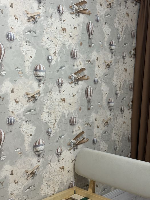 Продам руллон обоев для детской( карта)