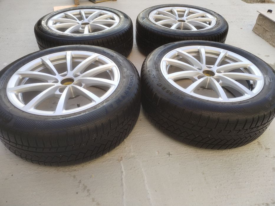 Vând set jante cu anvelope M+S 215/55 R17