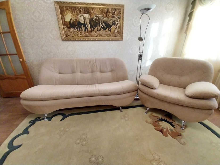 Диван с креслами