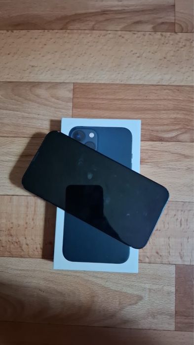 Обменяю айфон 13