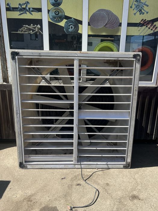 Вентилятор осевой 140см*140см