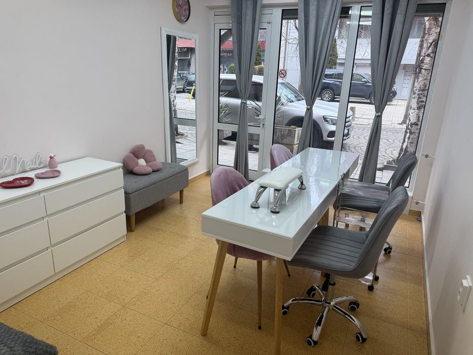 Дава се под наем  в София, Зона Б-5 -  кв.м за 400 € - Снимка #2