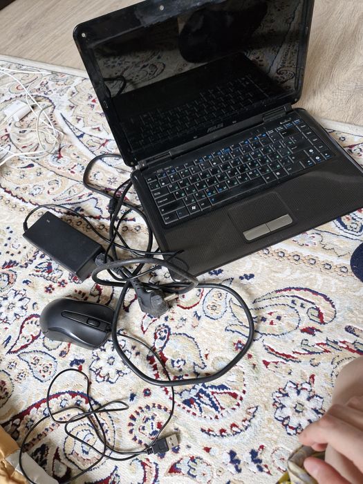 Ноутбук хорошо работает