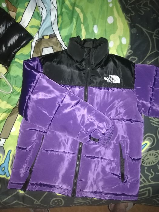 Vând geaca The North face