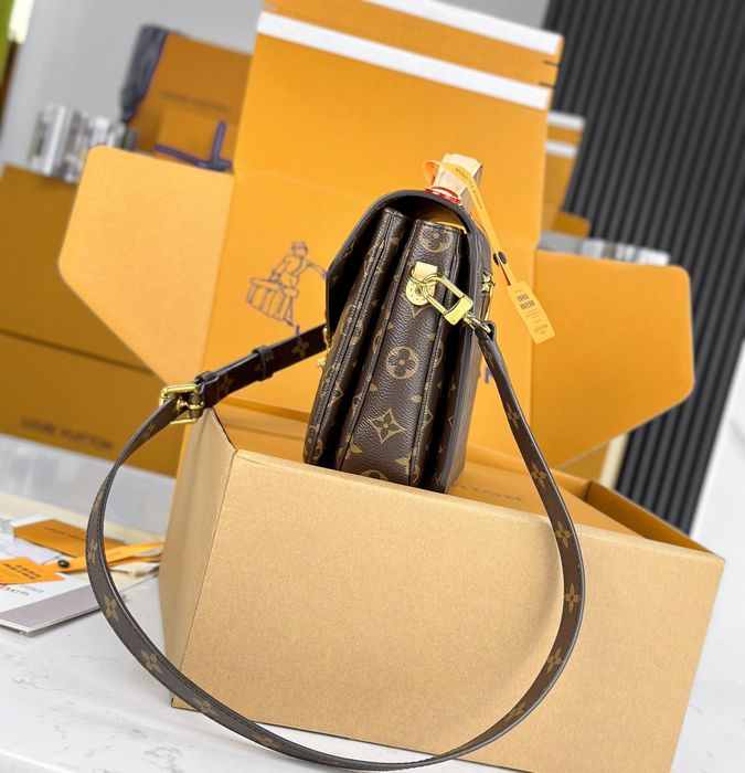 Geanta Louis Vuitton Metis 25cm, tip Premium