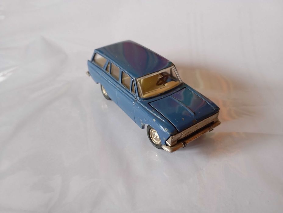 Москвич 426 тъмно син 1:43, СССР
