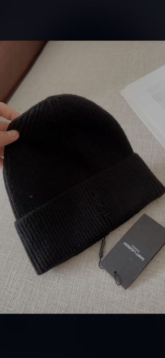 Fes Yves Saint Laurent, model 2026