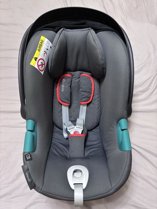 Стол/кошница за кола Cybex Aton B2 в комплект с база, адаптери и калъф