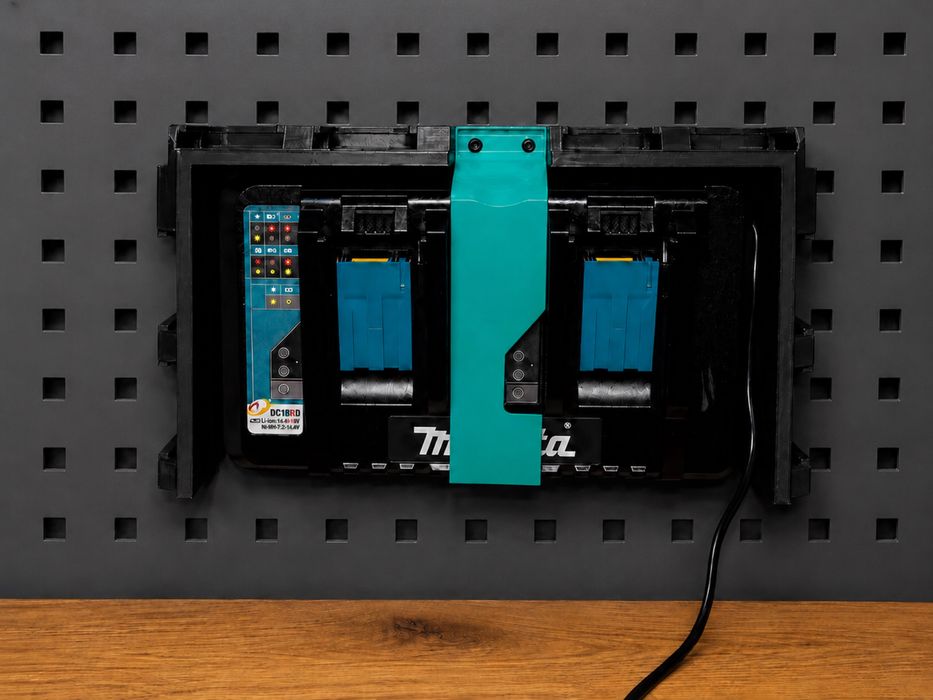 Organizator incarcator dublu  si acumulatori 8 makita  18V