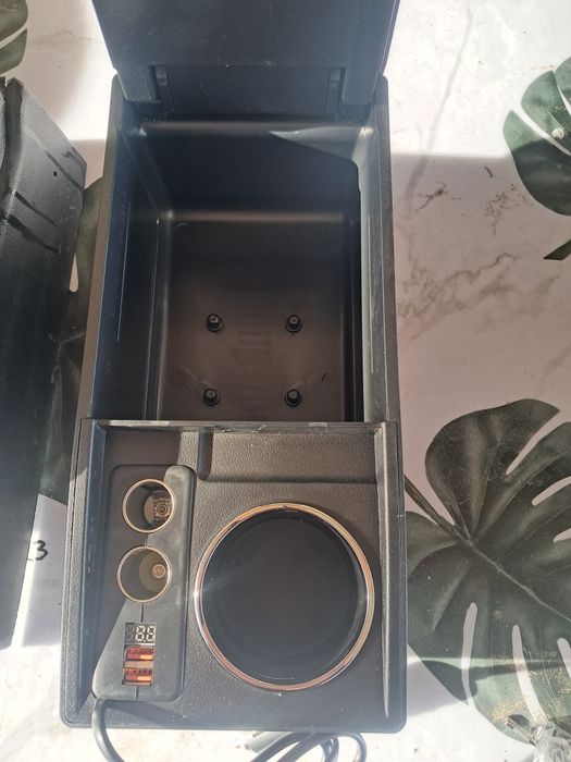 Подлокотник универсальный