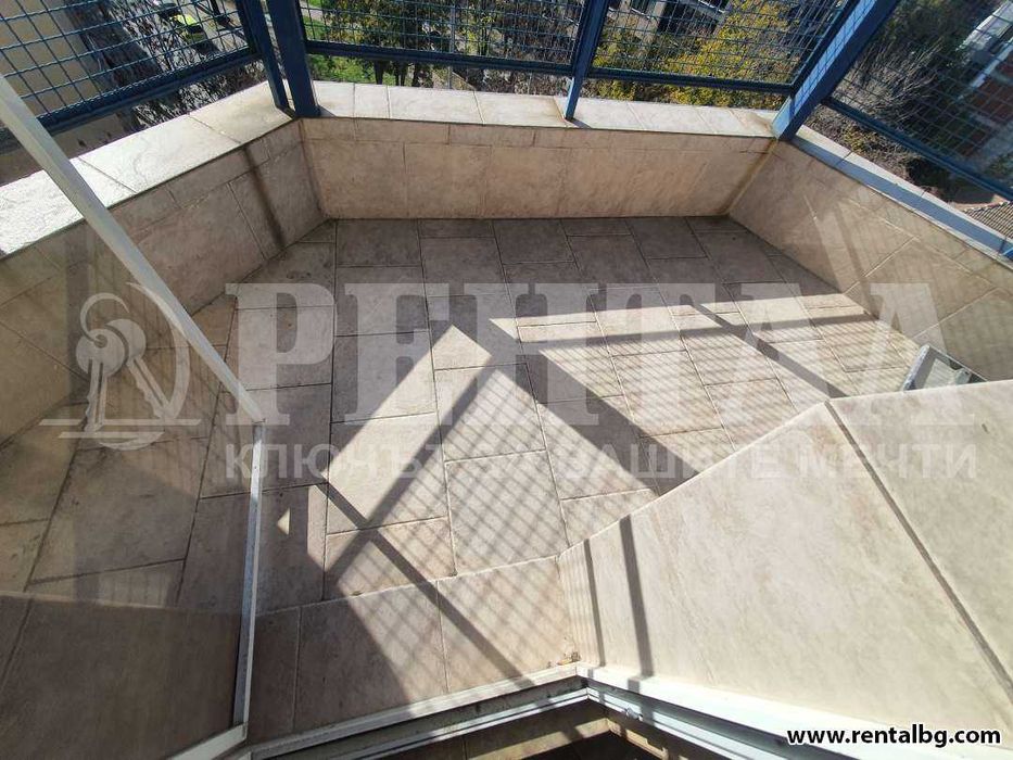 Обзаведен двустаен апартамент до Кафе Бар „Екстрийм“ и р-т „Айсберг“ !