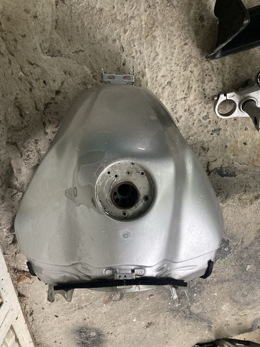 FZ1 2005-13 година