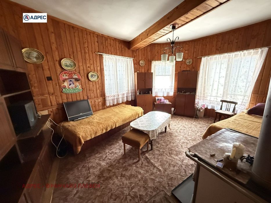 Продава се Къща в с. Гостиня, Област Ловеч - 160 кв.м за 219 €/кв.м - Снимка #6