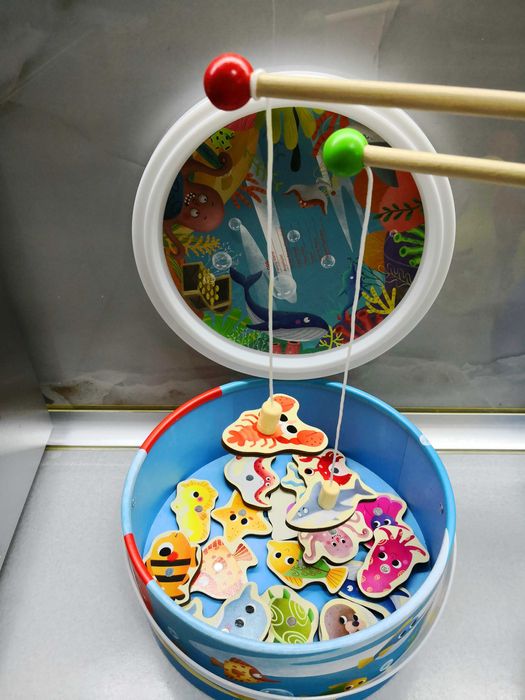 Бебешки играчки и настолни занимателни игри