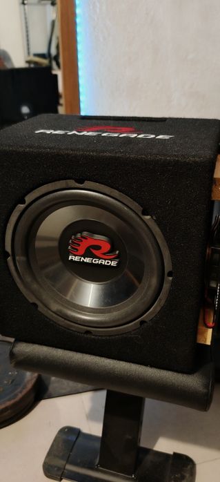 Бас каса Renegade RBK550 + Усилвател