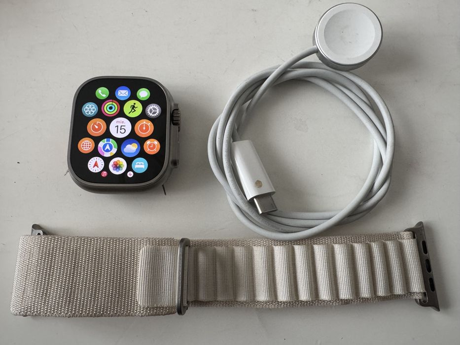 Apple Watch Ultra 2, GPS, Cellular, Carcasa Natural Titanium 49mm