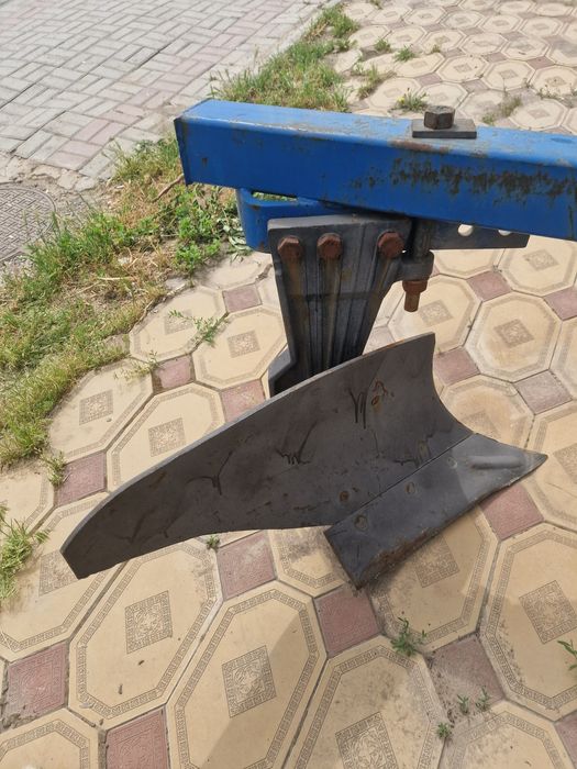 Плуг в сборе 4х корпусной