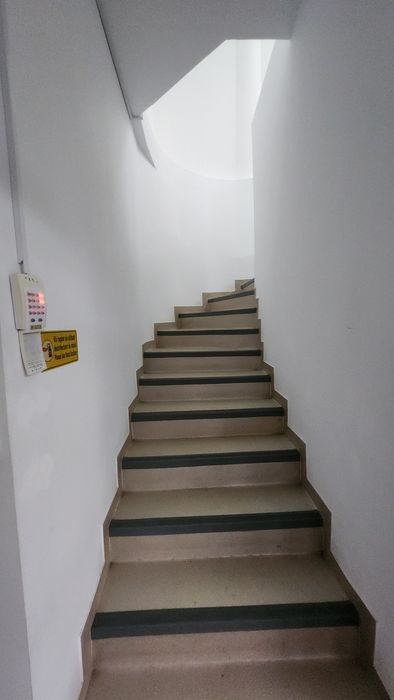 Spații comerciale de închiriat