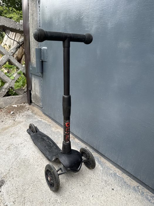Продам самокат детский