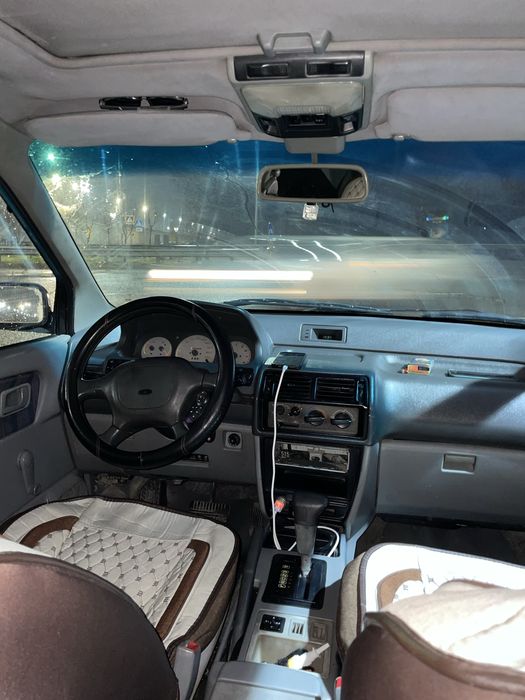 ПРОДАМ Mitsubishi Space Runner (автомат)