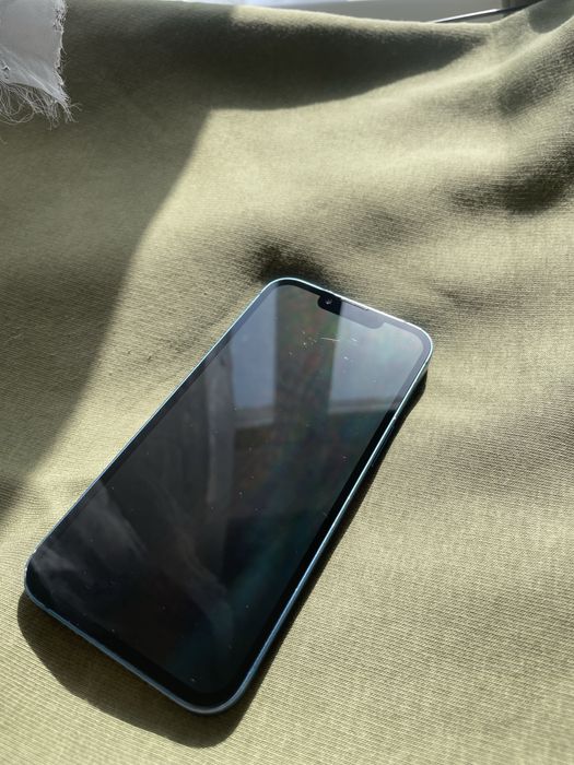 Продам или обменяю айфон 13
