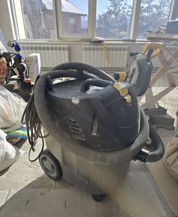 Пылесос Karcher NT 35/1 Tact