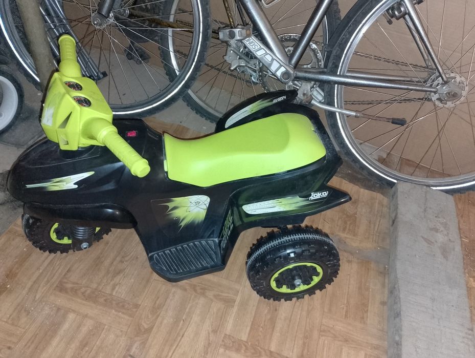 Детски мотор с акумулатор