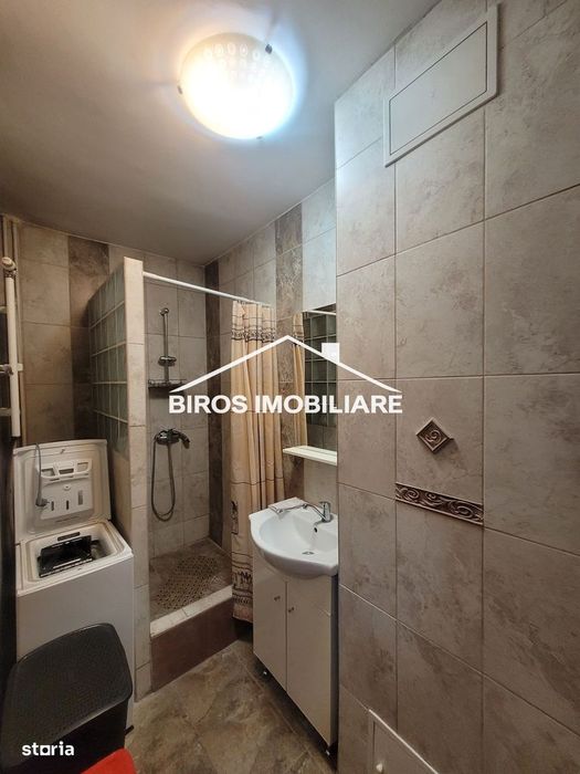 Garsonieră spațioasă Calea Bucuresti – zona Piața Mare