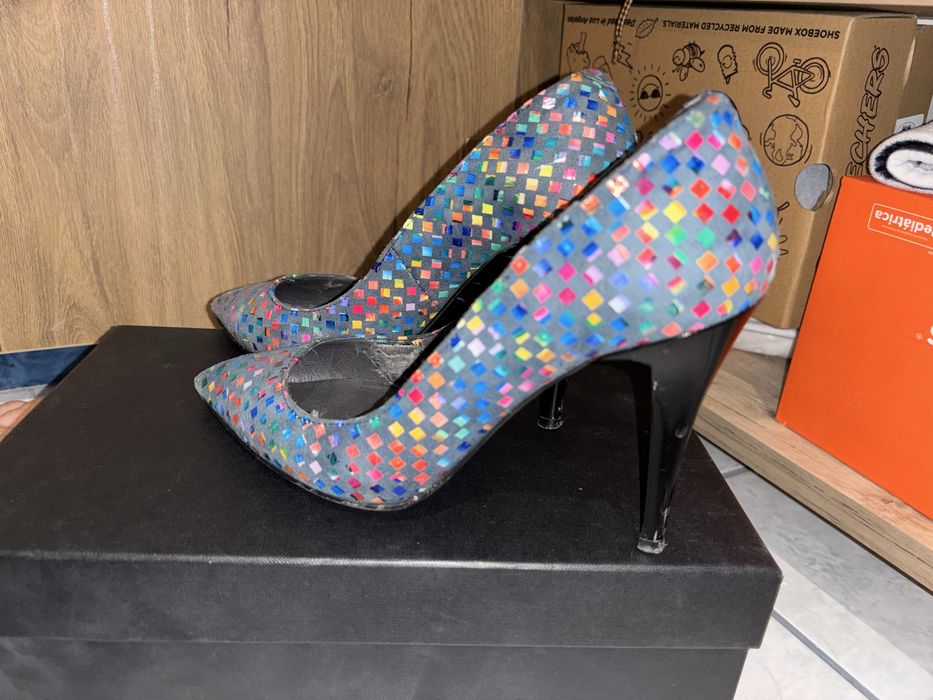 Pantofi eleganți cu toc nr37 piele