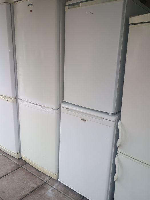 Frigider cu 3 sertare la congelator  nord frost