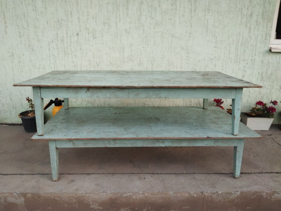 Продам кухонный стол