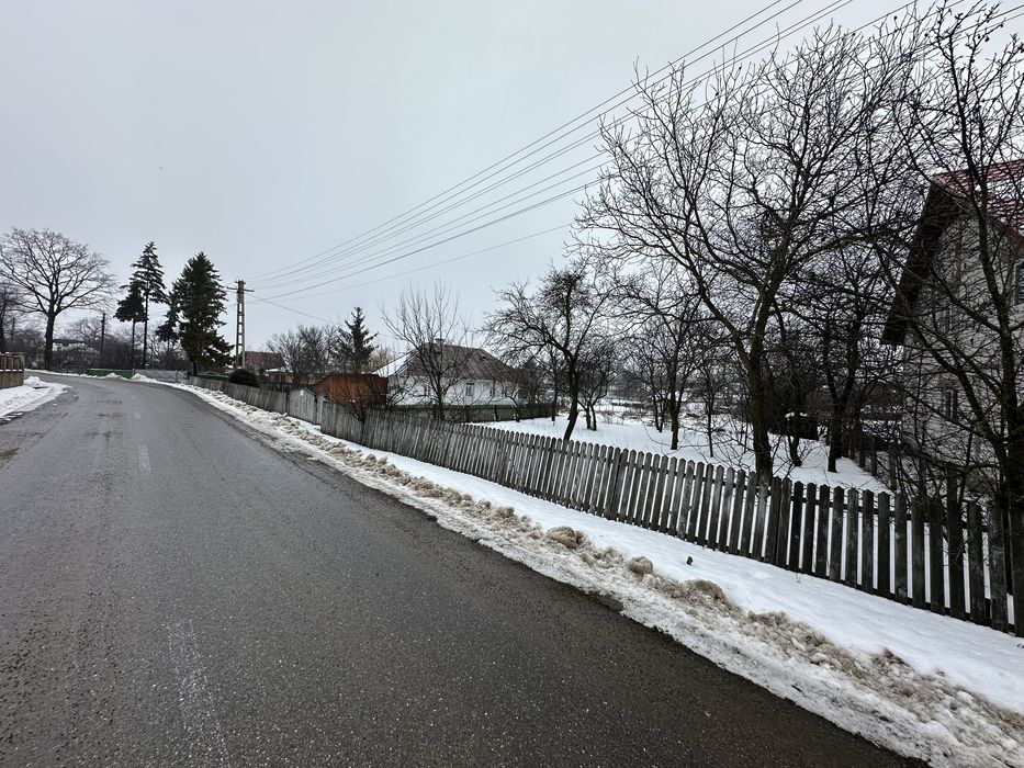 Vand casa si teren ,18 ari