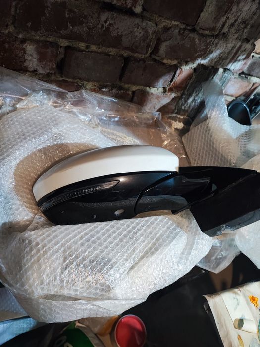 Vînd oglinda stînga si dreapta Renault Talisman  2018