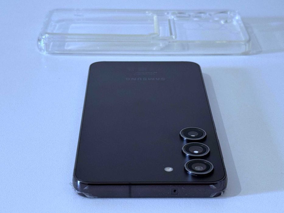 Бартер! НОВ! Samsung Galaxy S23 Phantom Black (Черен)