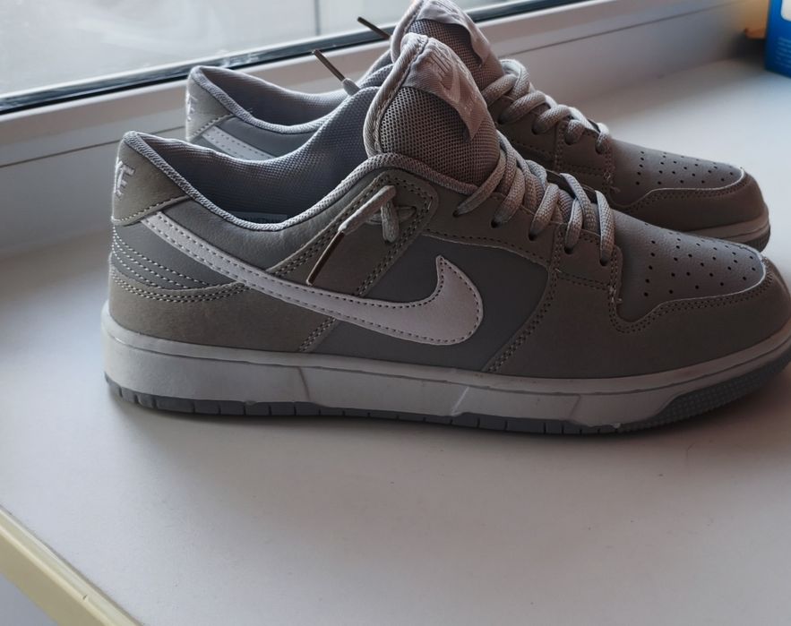 Кросовки nike dunk sb серые