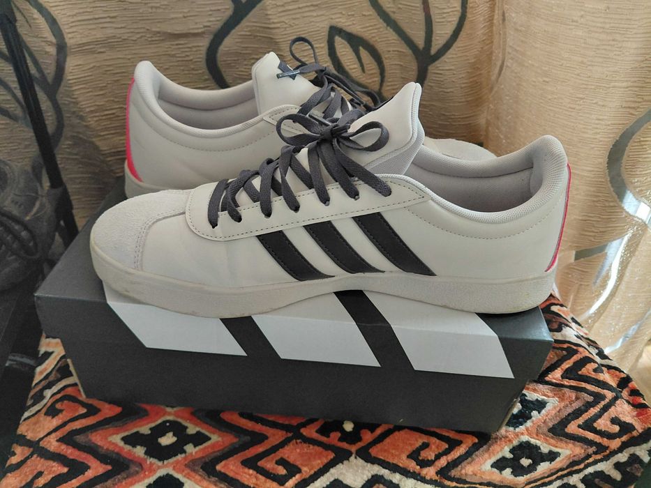 ADIDAS кецове почти нови