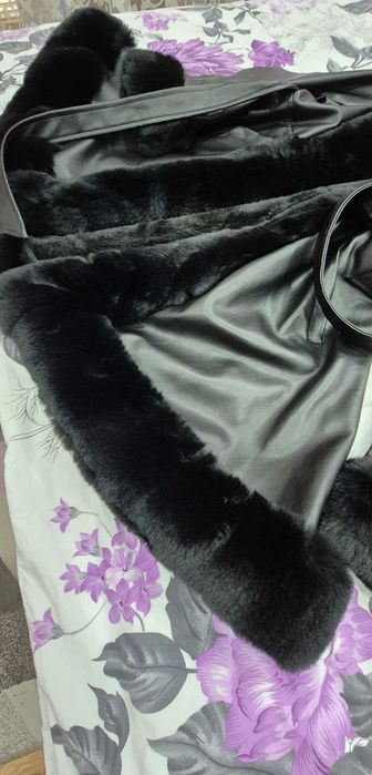 Черно зимно яке естествена кожа еко пух. Ново Размер Л Цена 250 лв.