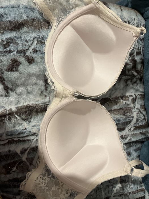 Бежов сутиен - Чисто нов 85 D