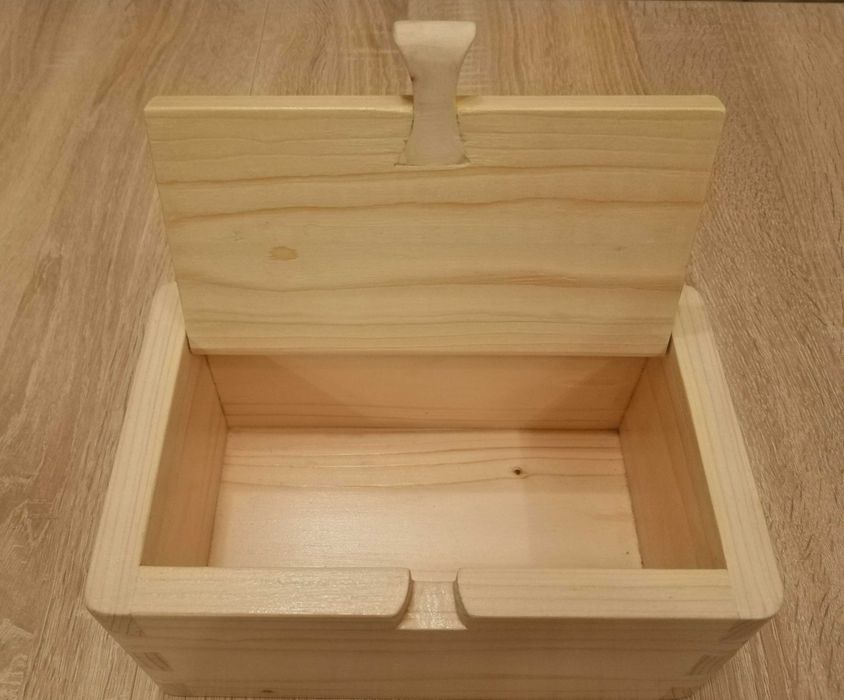 Дървена кутия за бижута, часовници и .тн.