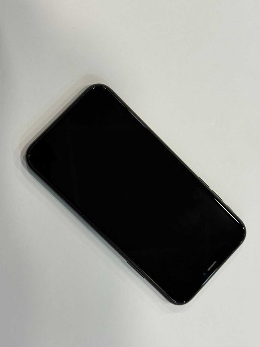 iPhone XR 128GB - 79%