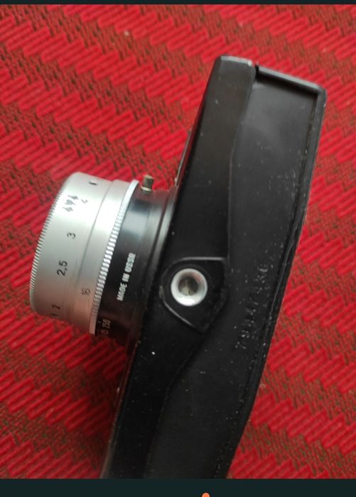 Aparat de fotografiat smena, în perfectă stare de funcționare.