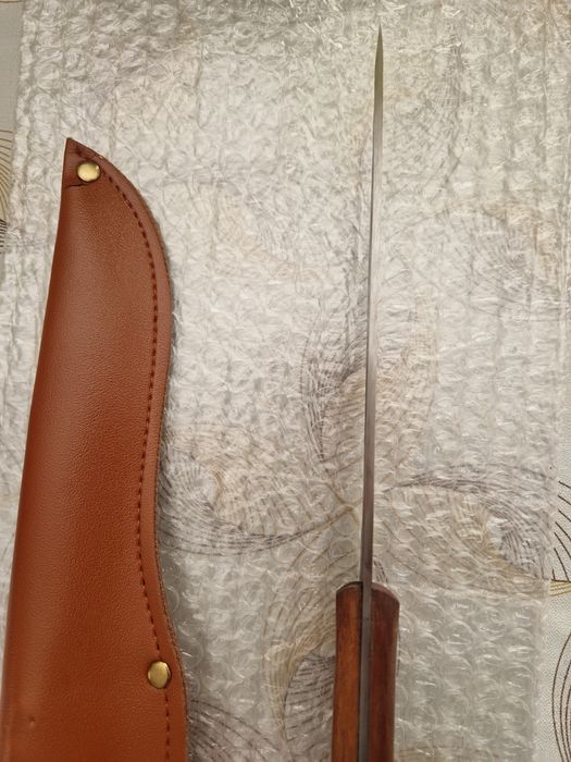 Cuțit de vânătoare / camping – lamă din oțel, mâner ergonomic