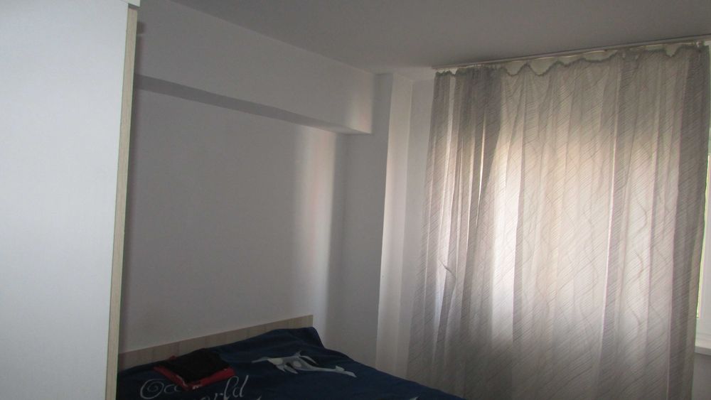 Apartament cu 3 camere decomandat-2 bai-Bd.Decebal Deva