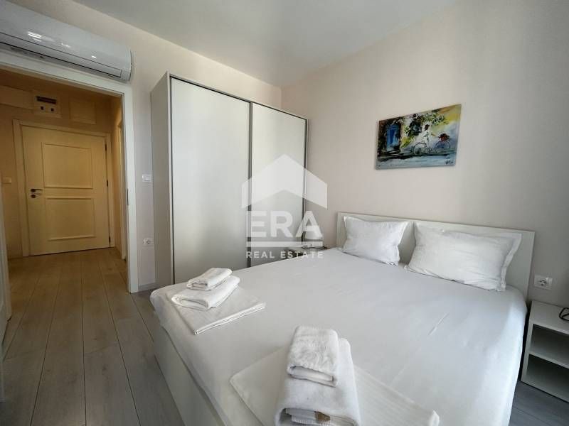 Продава се Двустаен апартамент в Варна, Чайка - 66 кв.м за 2357 €/кв.м - Снимка #8