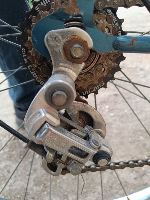 Vând semicursiera KTM