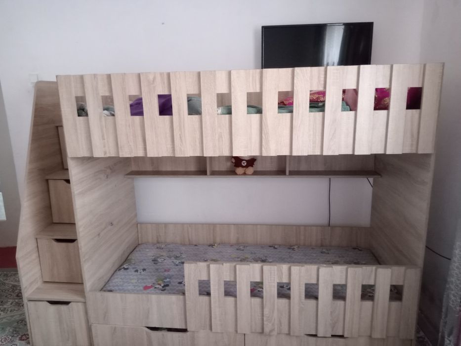 Продается двухярусная кровать