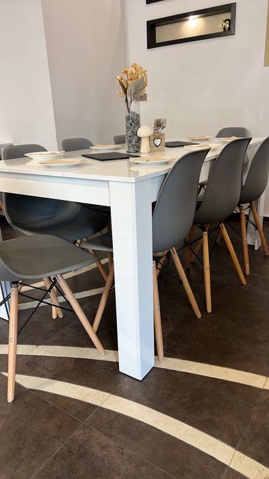 Маси 2 бр. 260лв.