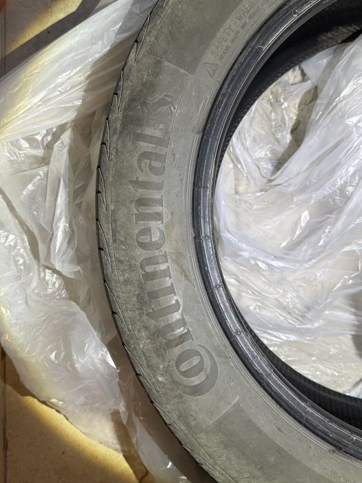 Continental  215/55/17 2022