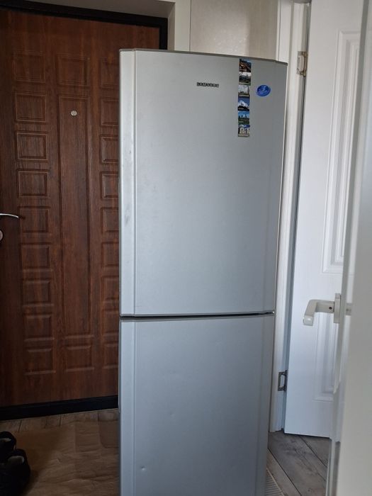 Холодильник SAMSUNG